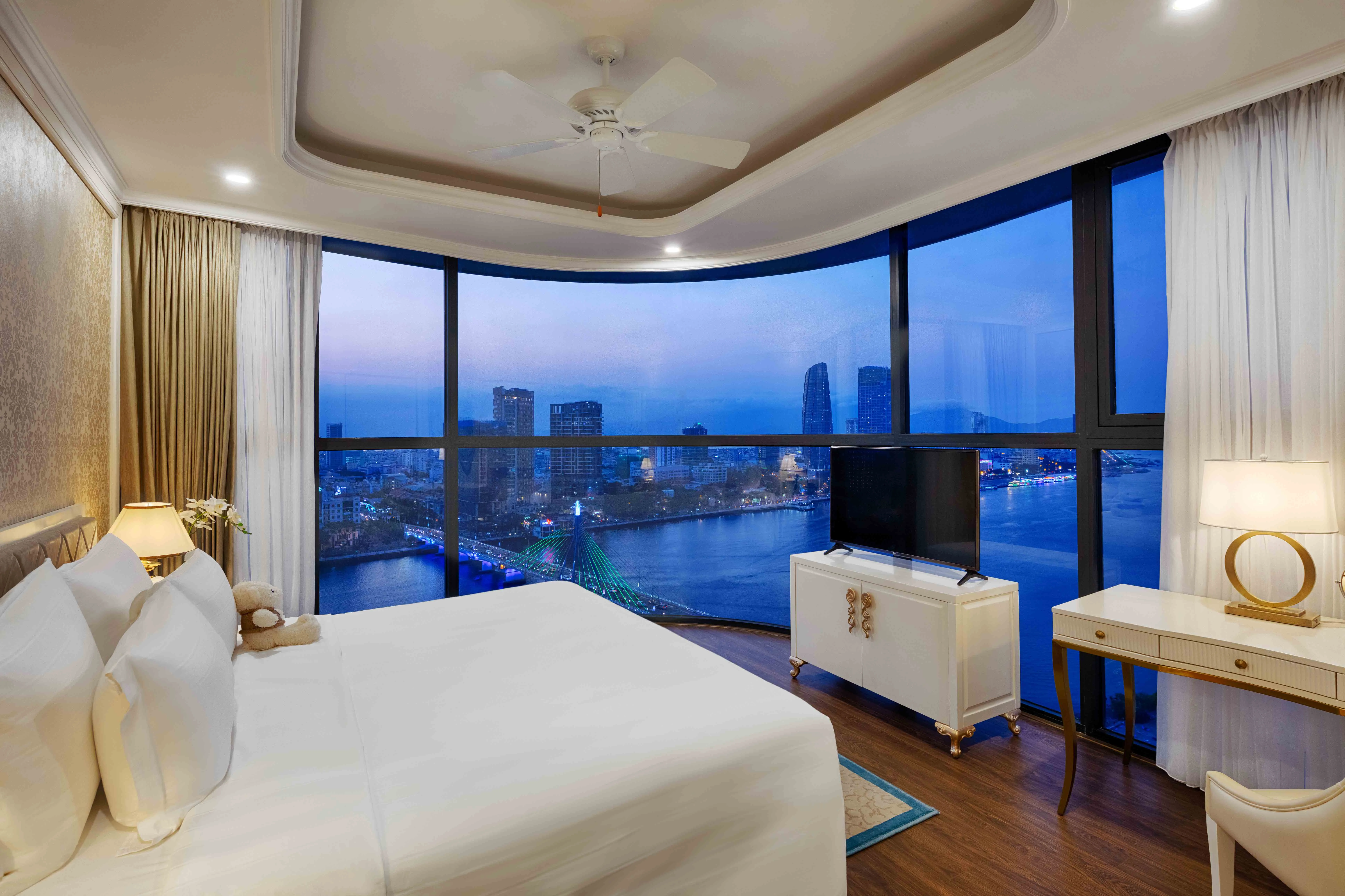 vinpearl-condotel-riverfront-da-nang-1