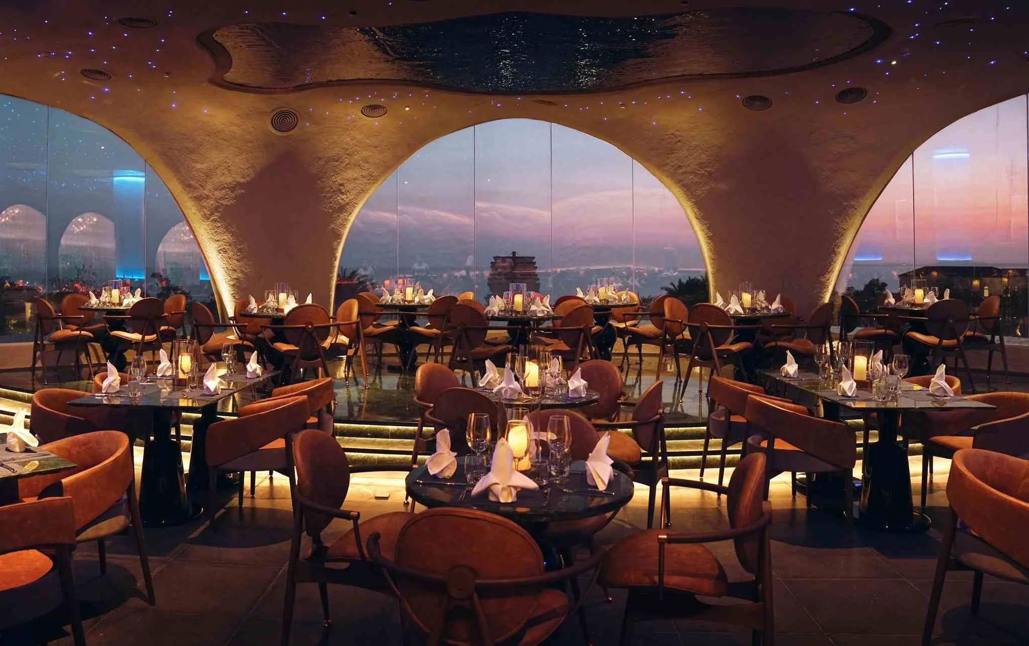 waterfall-dining-lounge-tai-centara-mirage-resort-mui-ne-0