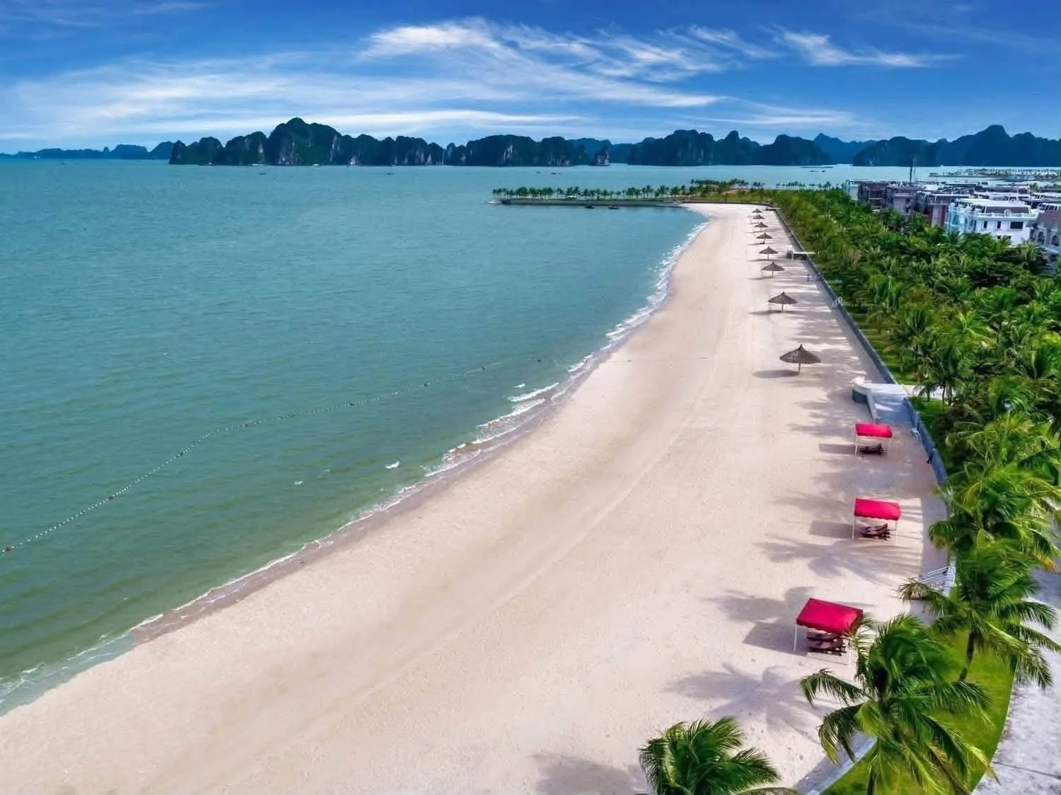 bai-bien-rieng-Paradise-Beach