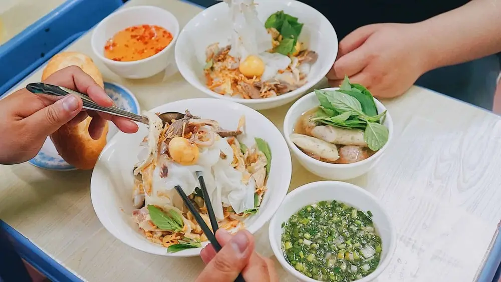kinh-nghiem-thuong-thuc-am-thuc-da-lat-chuan-sanh-dieu-la-gi
