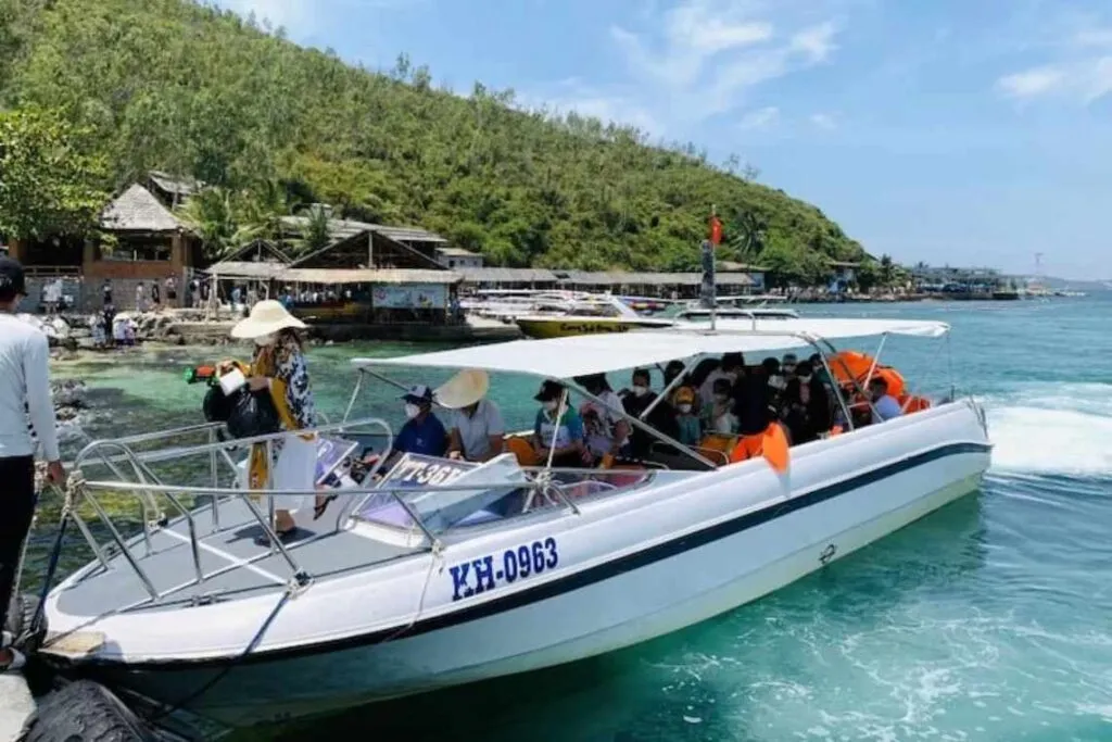 dau-la-kinh-nghiem-thue-cano-nha-trang-giup-triet-tieu-hoan-toan-say-song