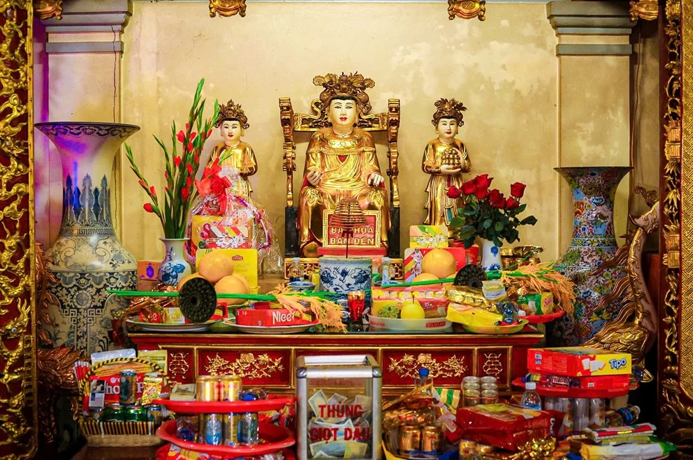 chiem-bai-thap-chinh-tho-Thien-Y-A-Na-Thanh-Mau