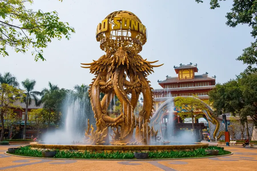 cong-chinh-vao-cong-vien-rong