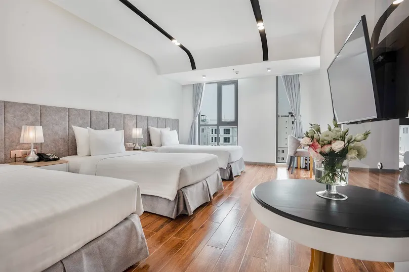 Triple-Room-City-View