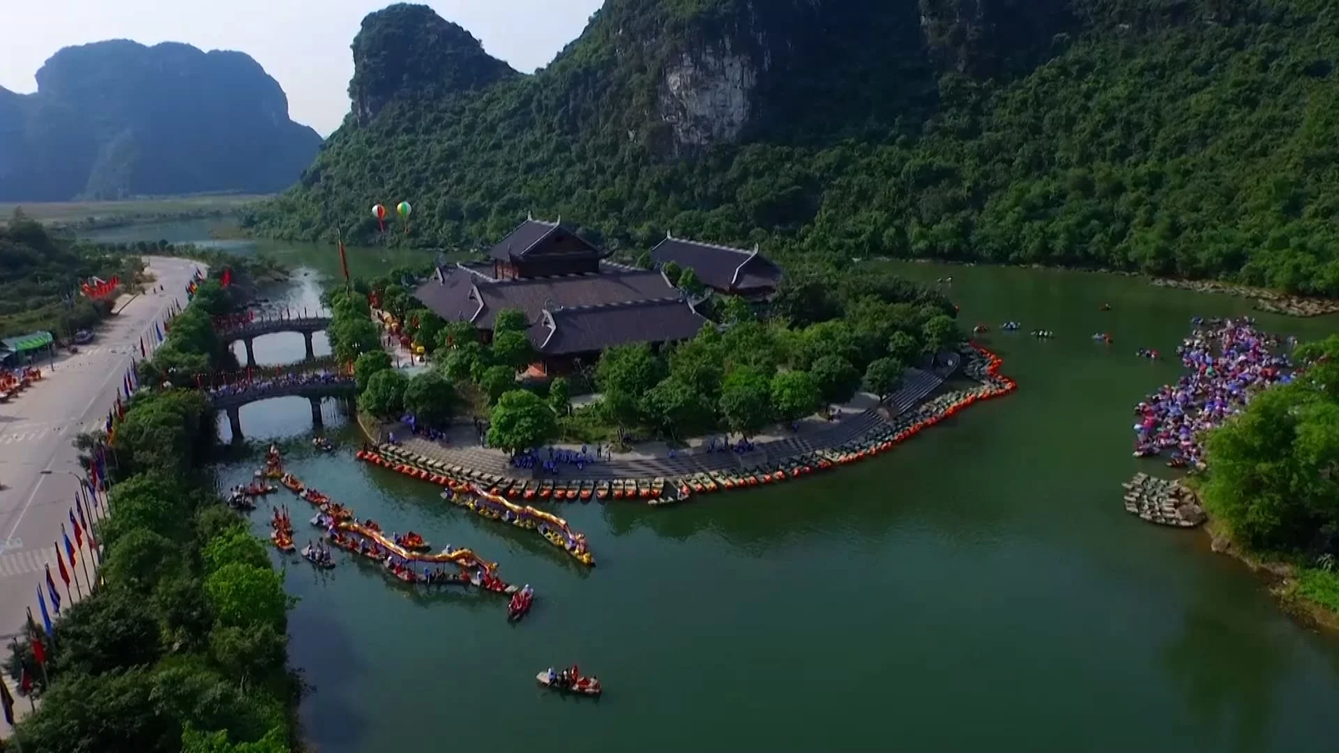 du-lich-ninh-binh-mua-xuan