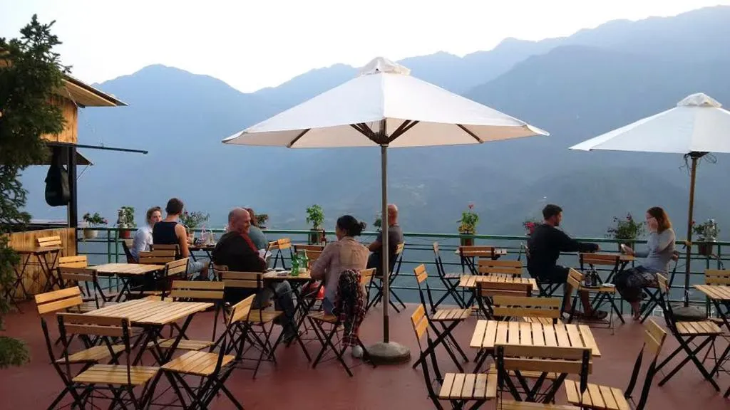 fansipan-terrace-cafe