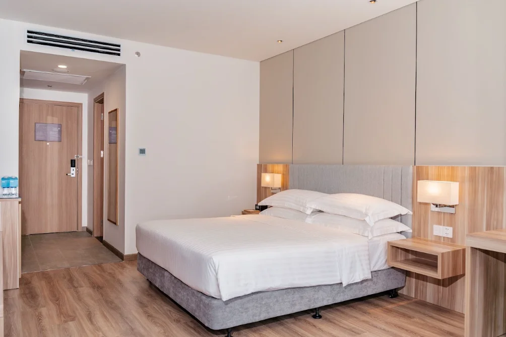 hang-phong-deluxe-king-room