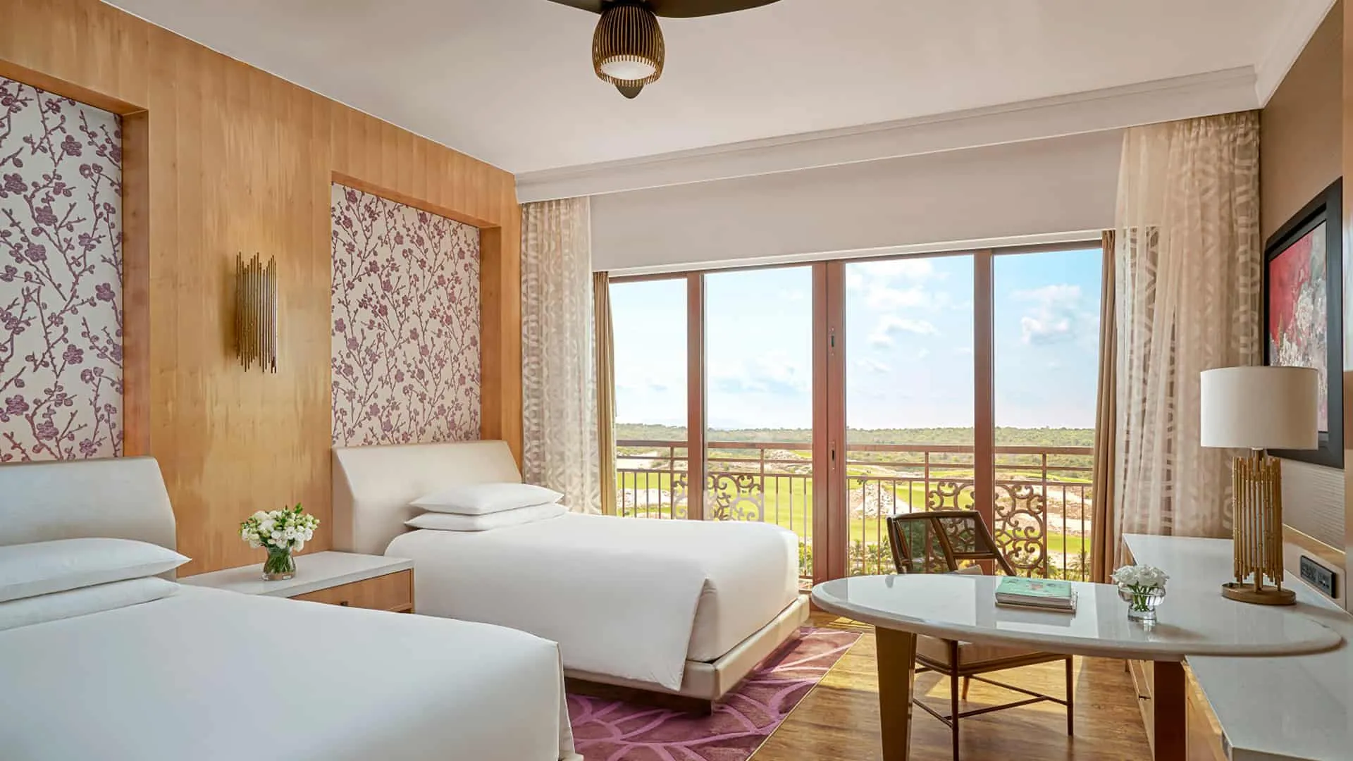 InterContinental-2Twinbedsgrandgolfview-Overview-2