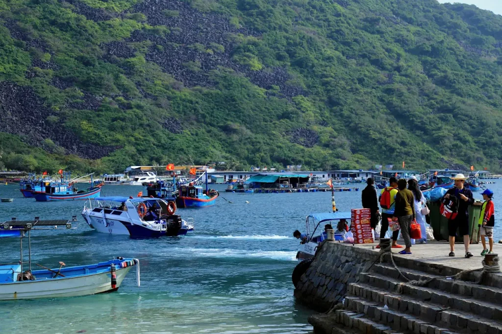 lang-chai-bich-dam-nha-trang