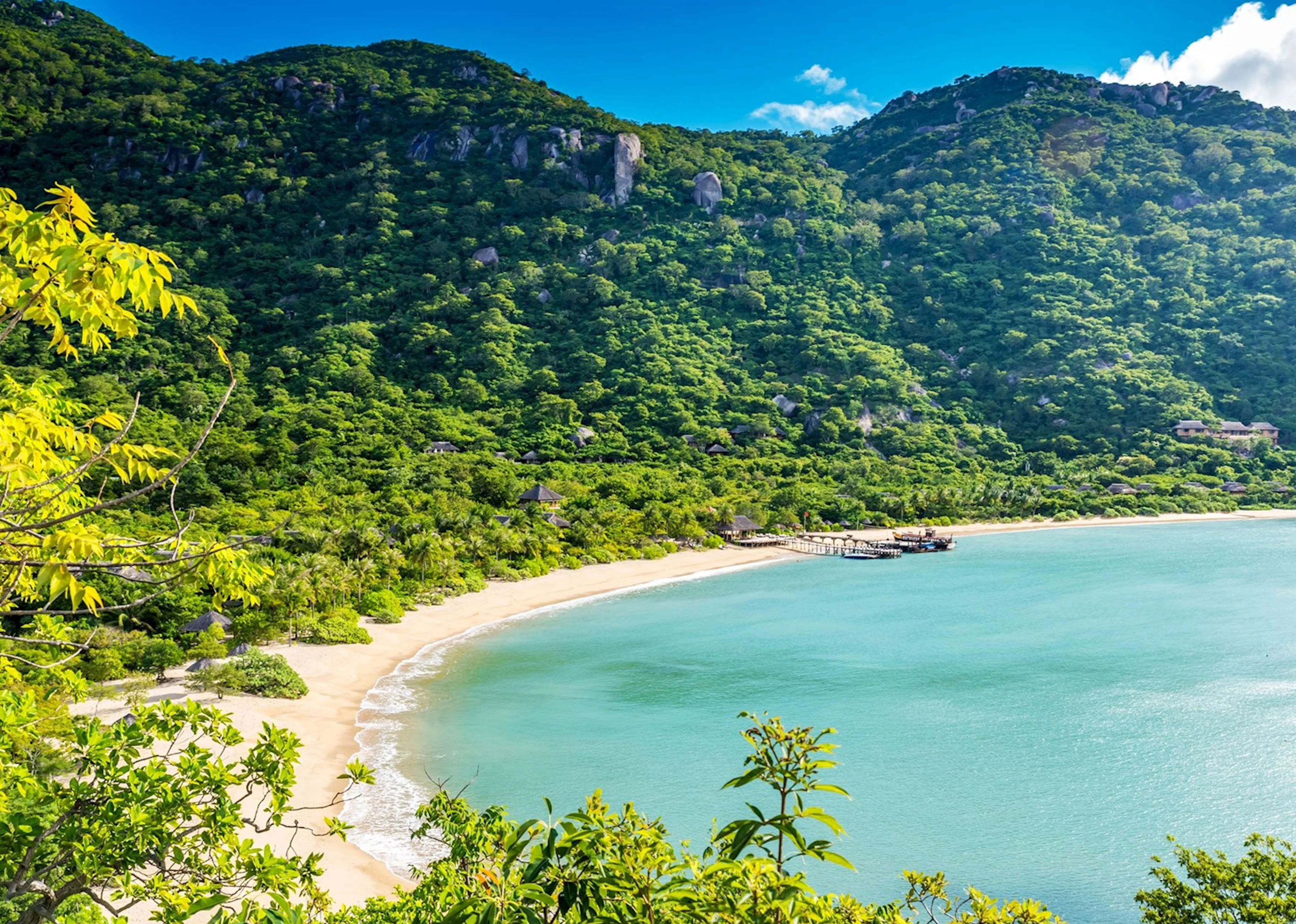 ninh-van-bay-near-nah-trang-vietnam