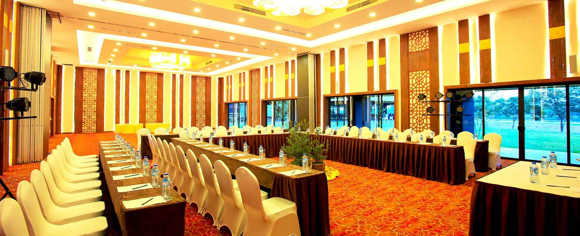 Phòng-Hội-thảo-Ballroom-ph3