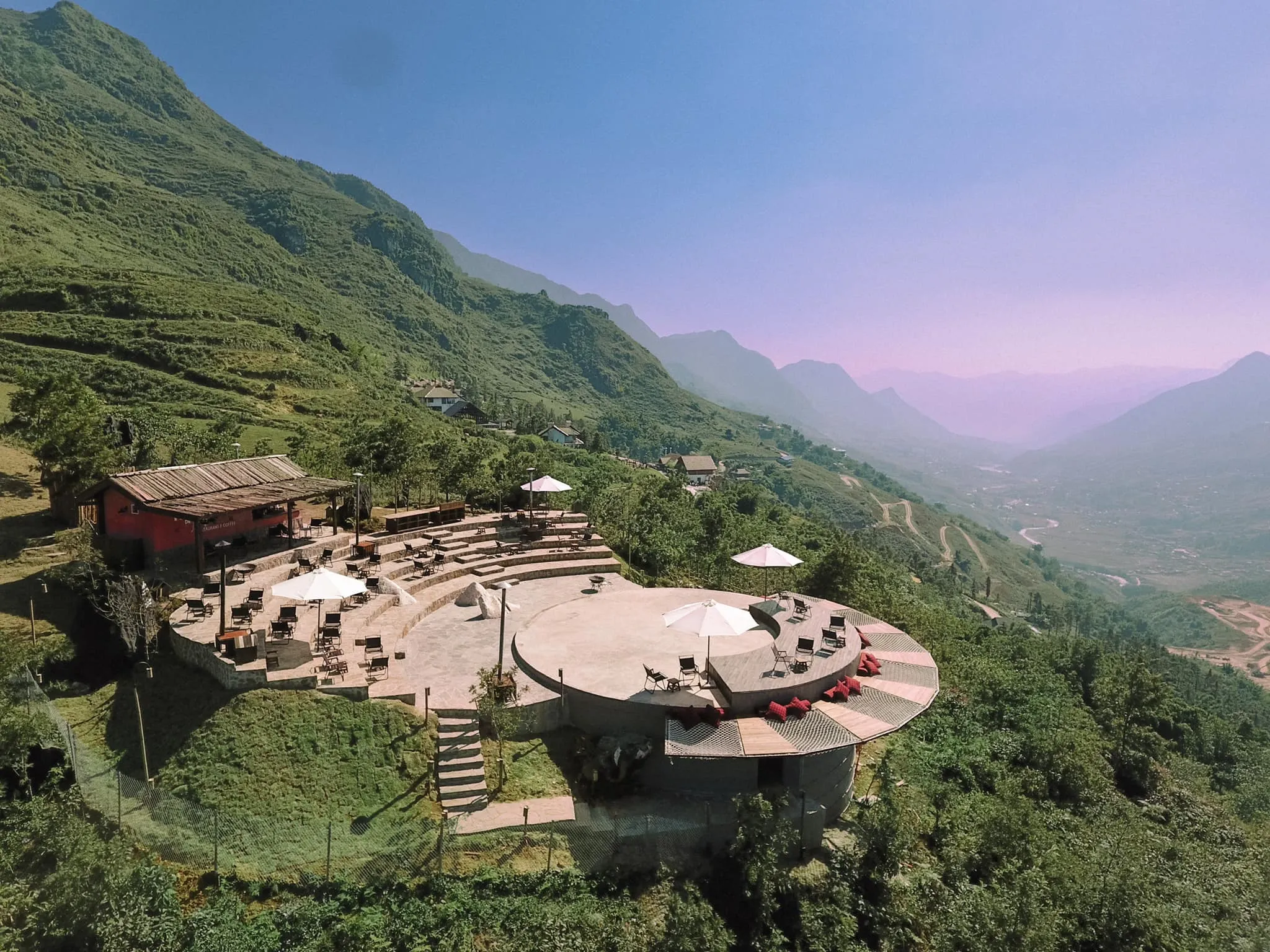 quan-cafe-view-thung-lung-gan-pistachio-hotel-sapa-1