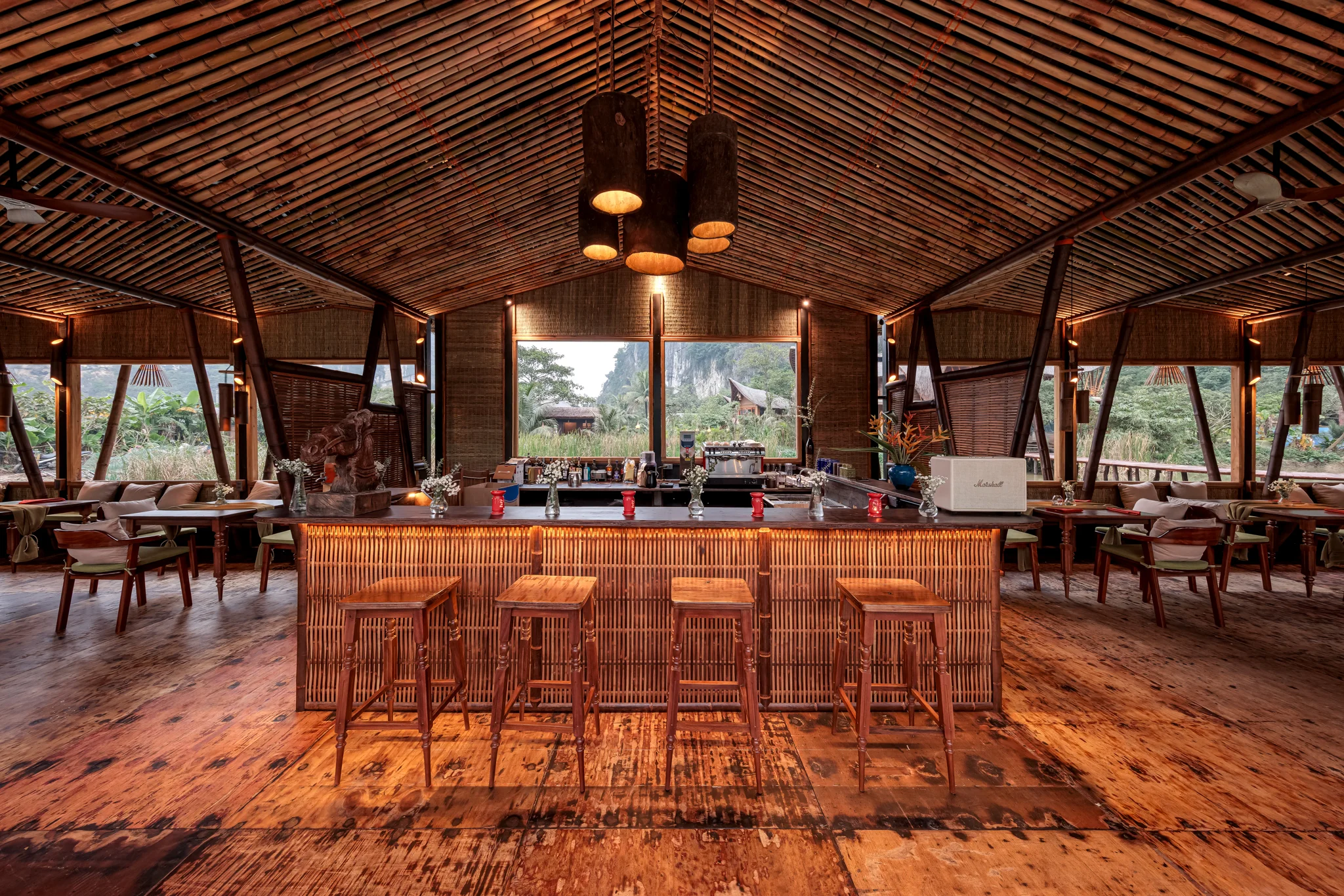 restaurant