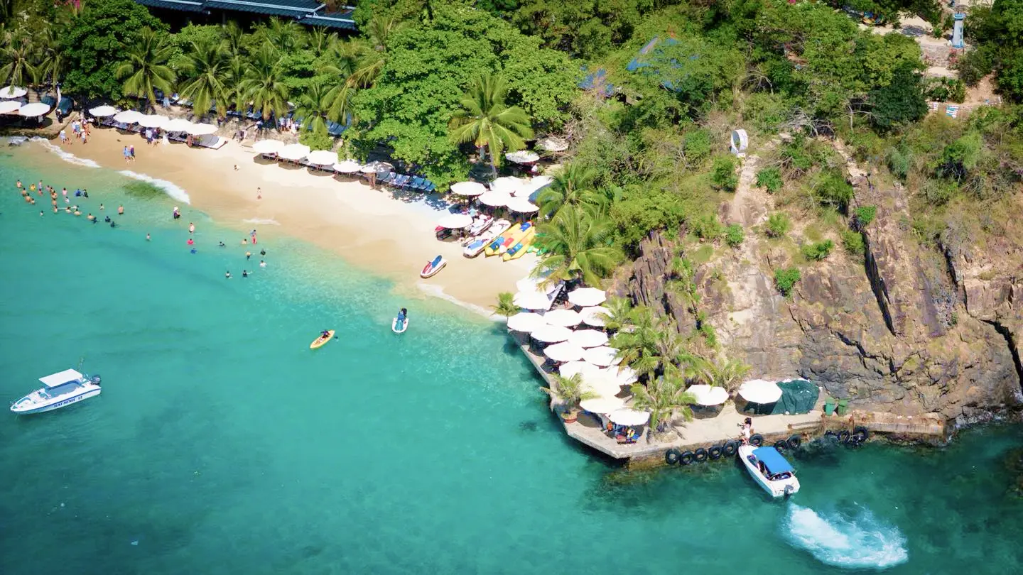 tai-sao-phe-travel-luon-la-don-vi-lu-hanh-uy-tin-so-mot-khi-du-khach-dat-tour-3-dao-vip-nha-trang