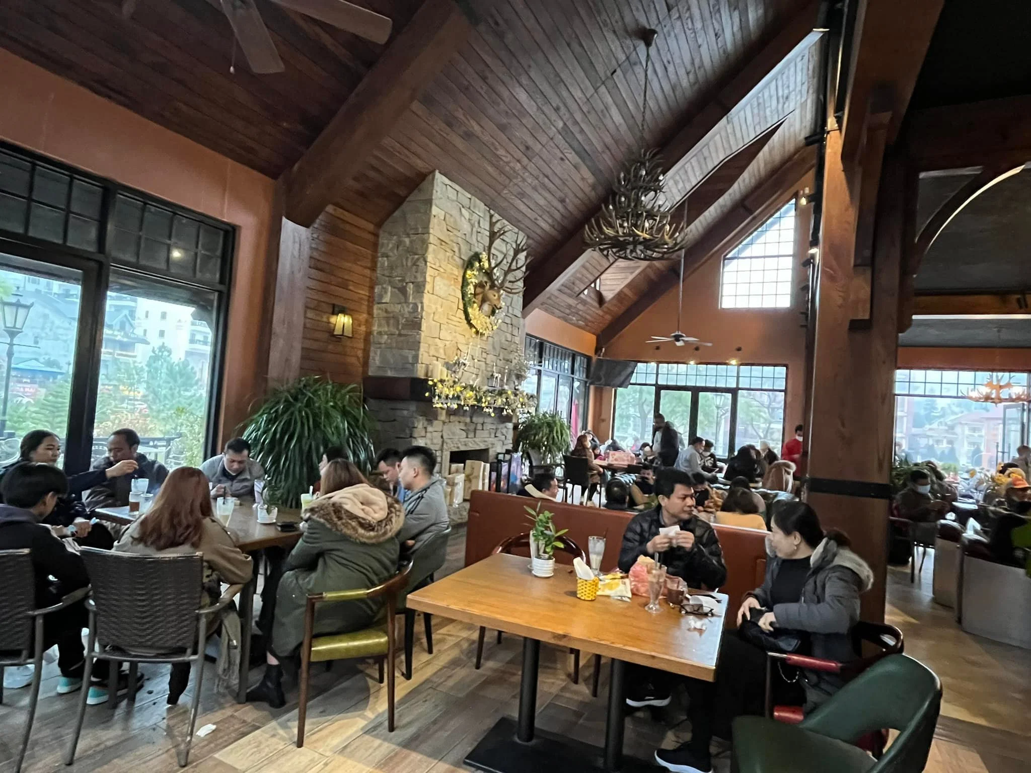 Rock-Cafe-Tam-Dao-5