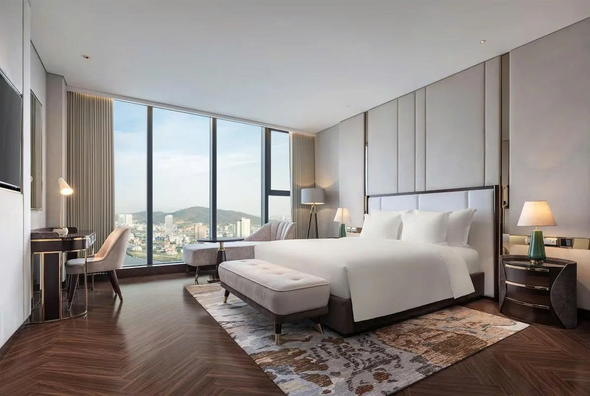 suite-02-bedroom-lakeview