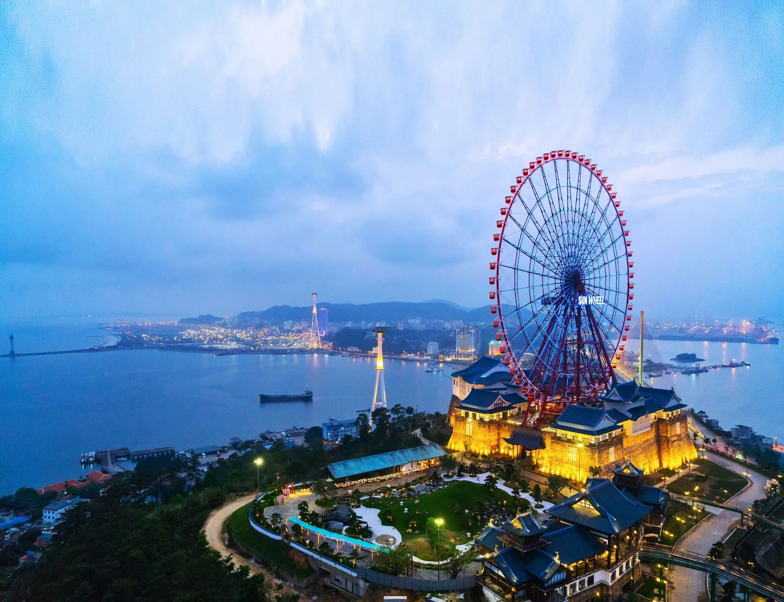 ve-khu-vui-choi-sun-world-ha-long
