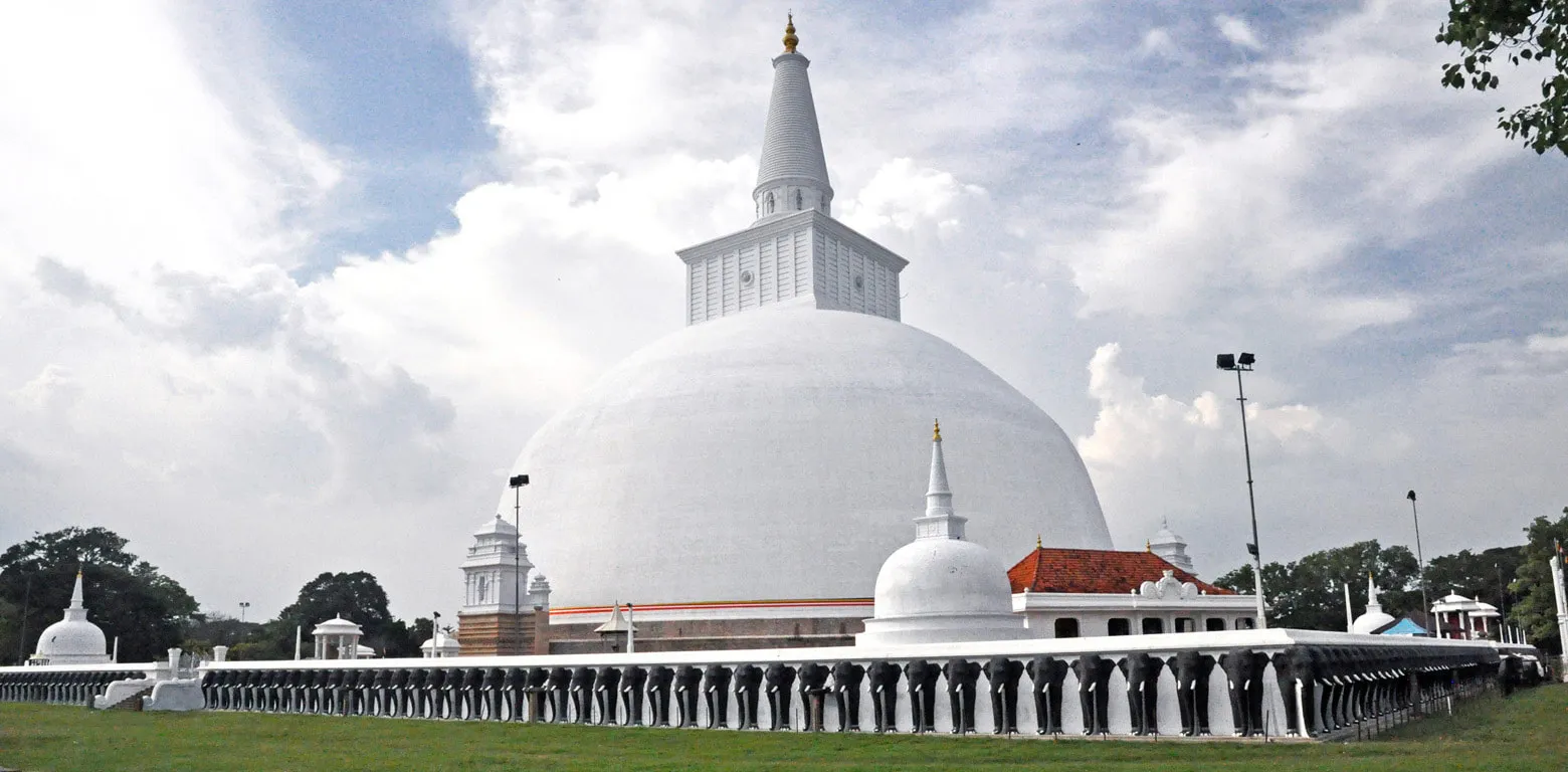 dai-bao-thap-ruwanwelisaya