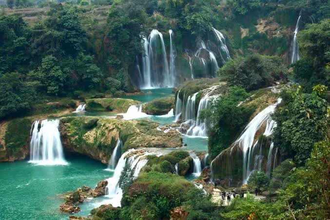 Gợi ý lịch trình 2N1Đ nghỉ dưỡng khoáng nóng Serena Kim Bôi kết hợp thăm Thủy điện Hòa Bình.