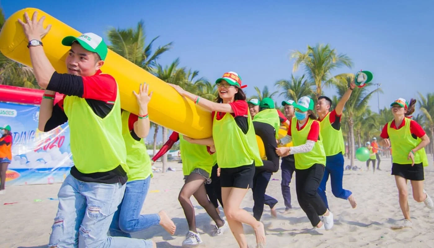du-lich-team-building-la-gi-bat-mi-tat-ca-thong-tin-ve-hoat-dong-team-building-1