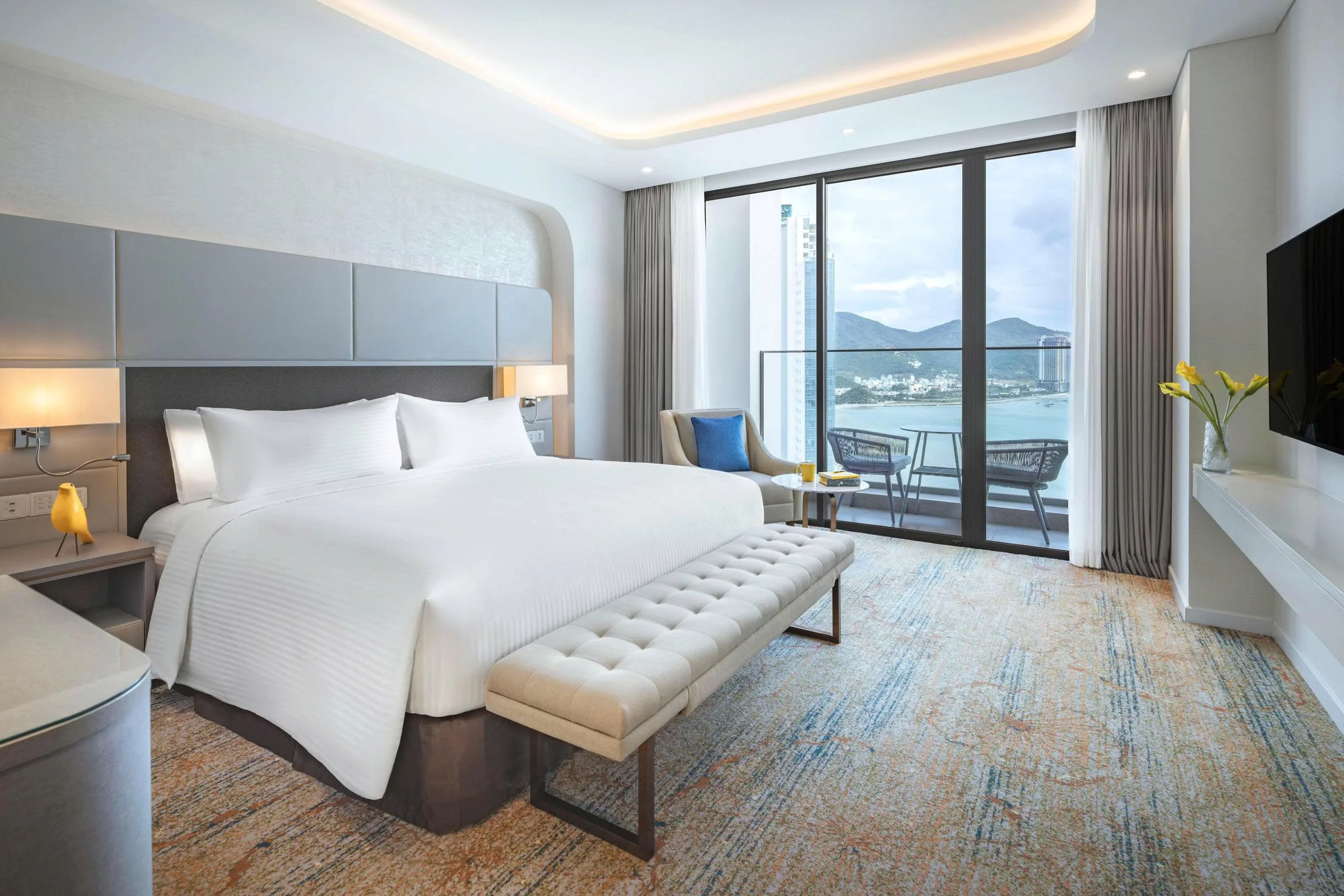 hang-phong-deluxe-ocean-view.jpg