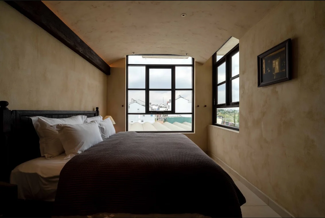 Hang-phong-Fantaisie-Cityscape-Room