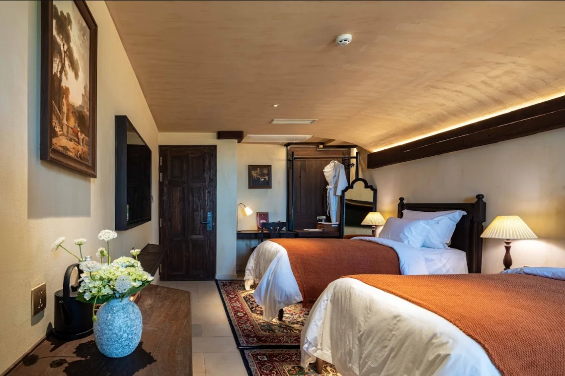 Hang-phong-Twin-Springs-Room