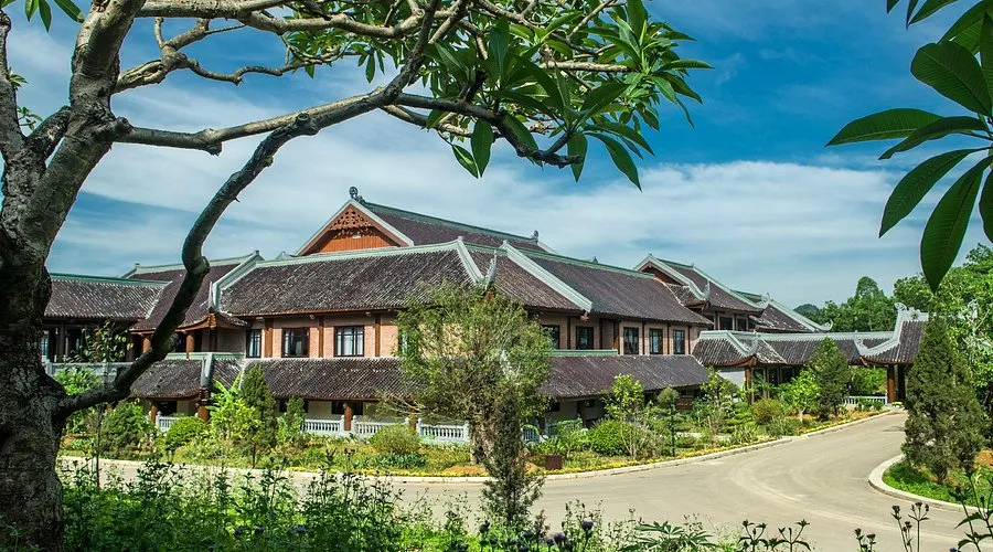 khach-xa-bai-dinh