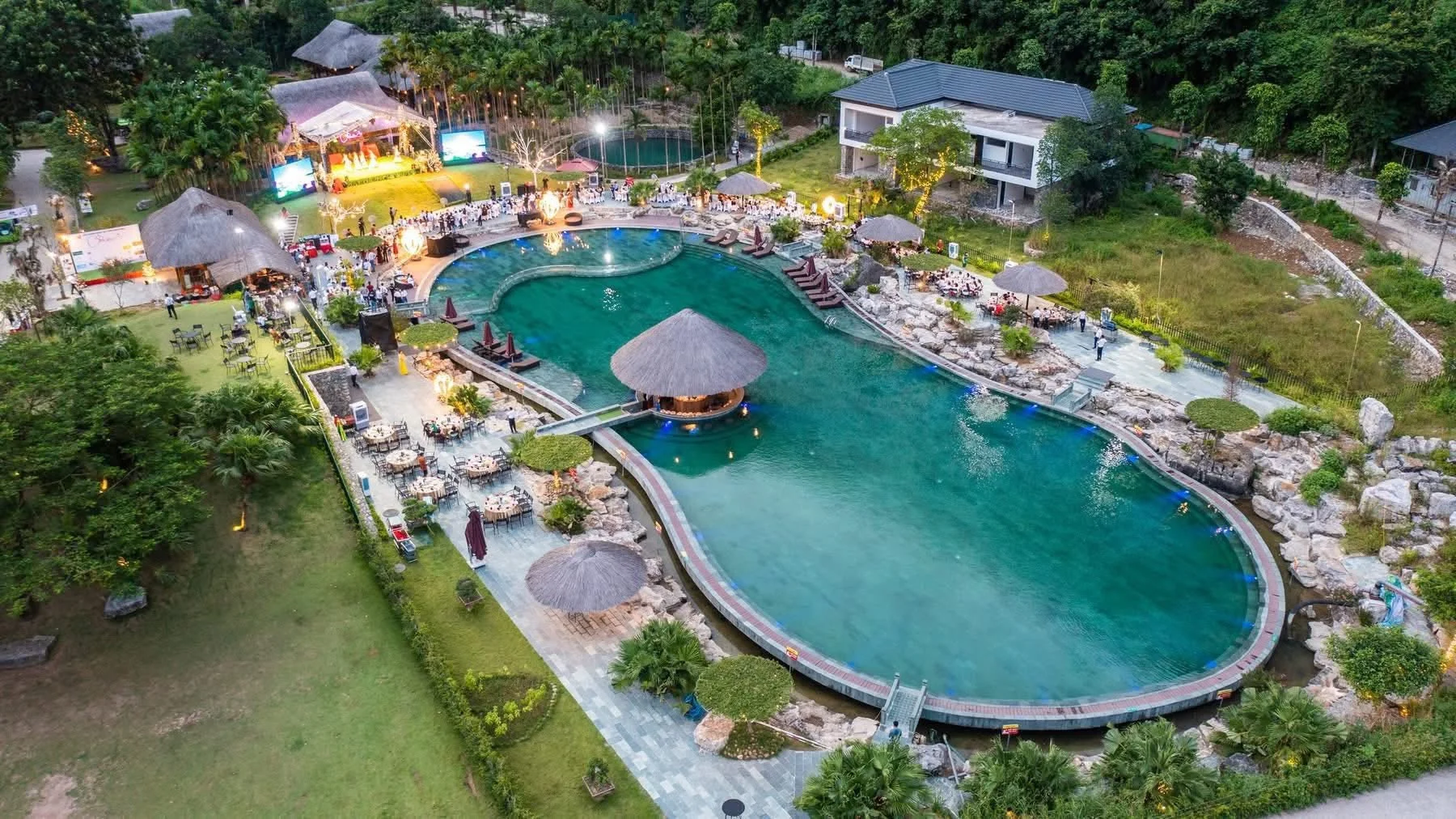 Khu-du-lich-Thung-Nham