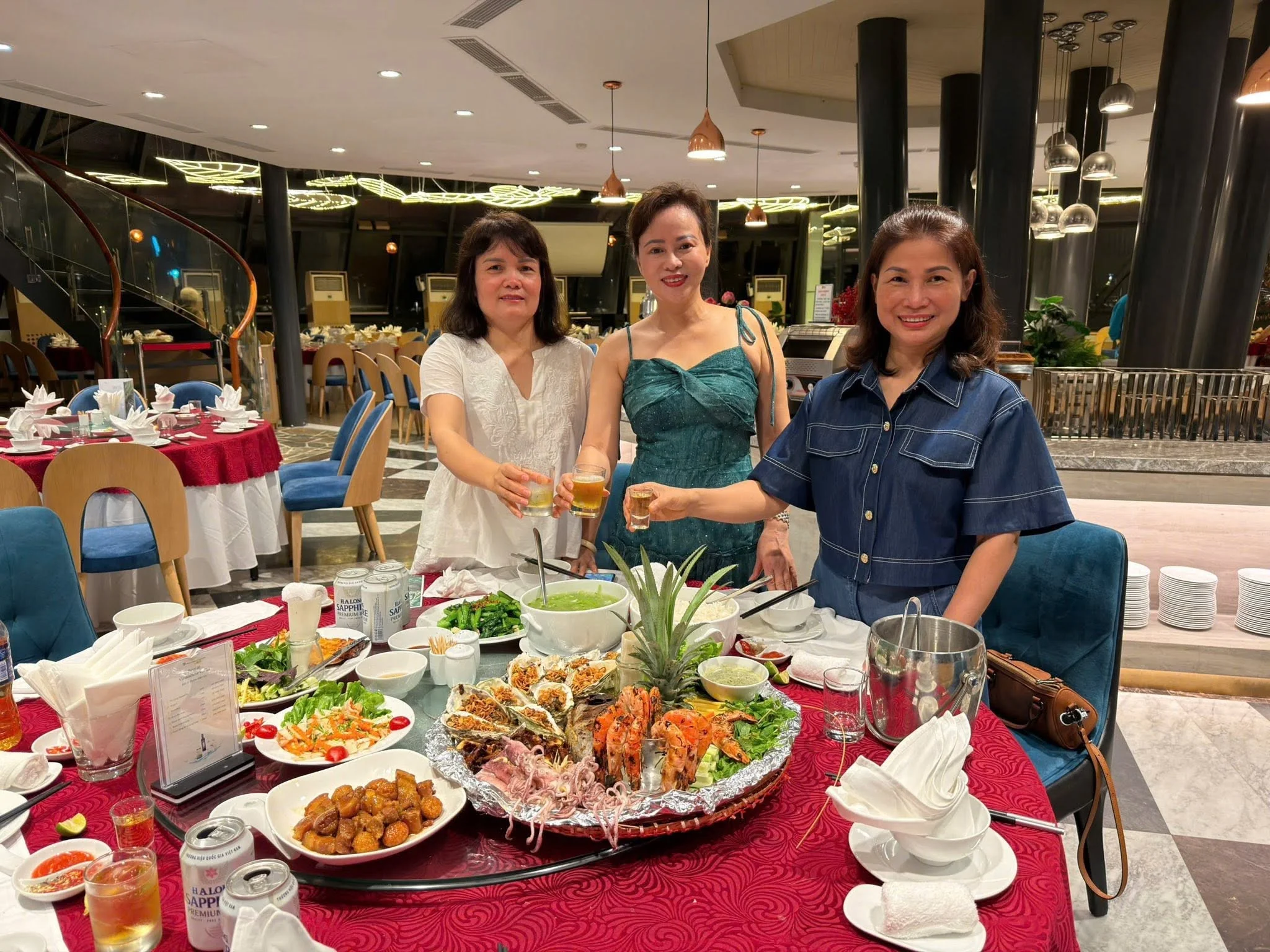nha-hnag-am-thuc