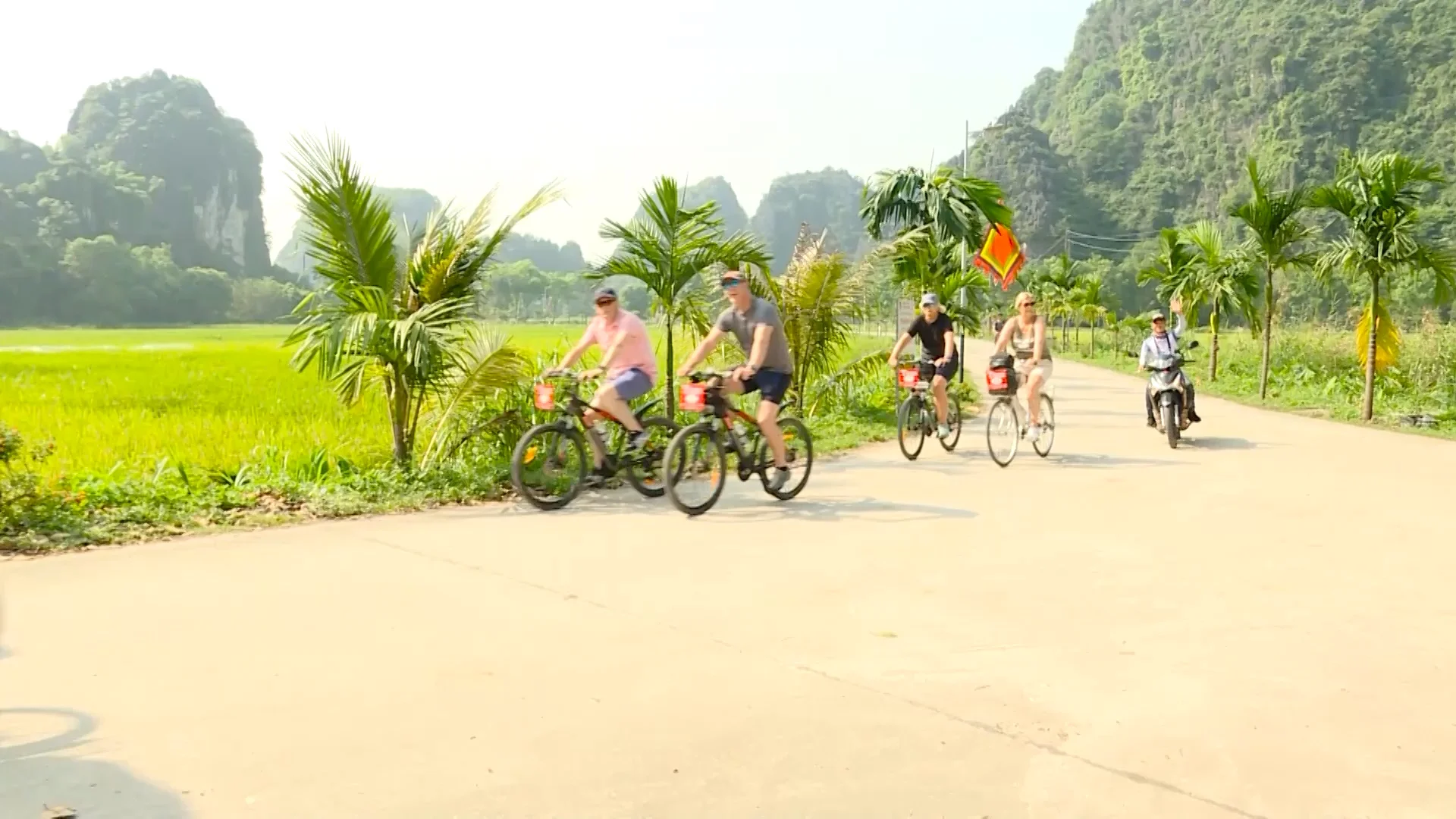 ninh_binh_co_tour_trai_nghiem_tuyet_voi