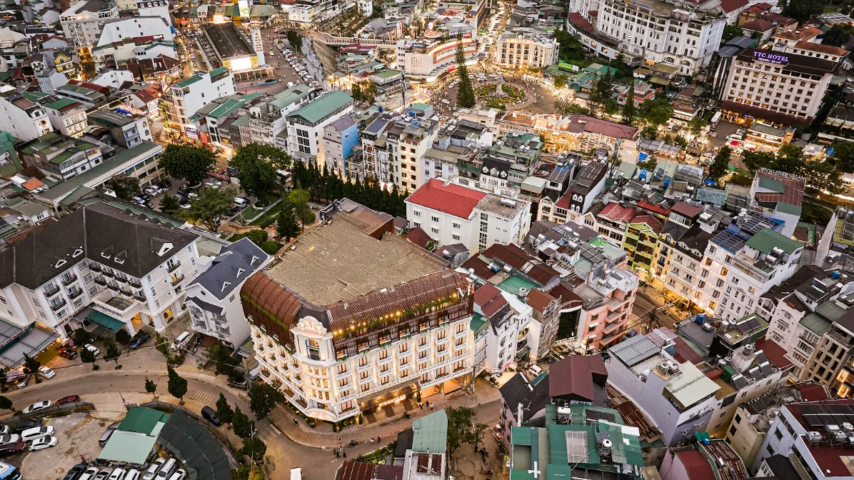 signature-the-central-da-lat-by-mvillage-1.png
