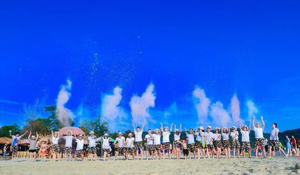 teambuilding-ở-co-to-bien-hong-van-quang-ninh