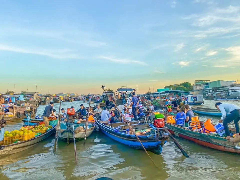 tai-sao-viec-nam-ro-cau-truc-chi-phi-tour-mien-tay-2-ngay-1-dem-lai-vo-cung-quan-trong