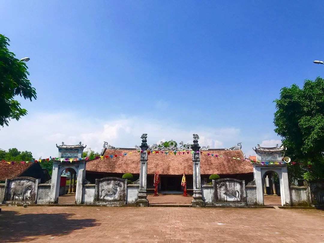 ve-dep-doc-dao-trong-nhung-duong-net-kien-truc-tai-dinh-tra-co