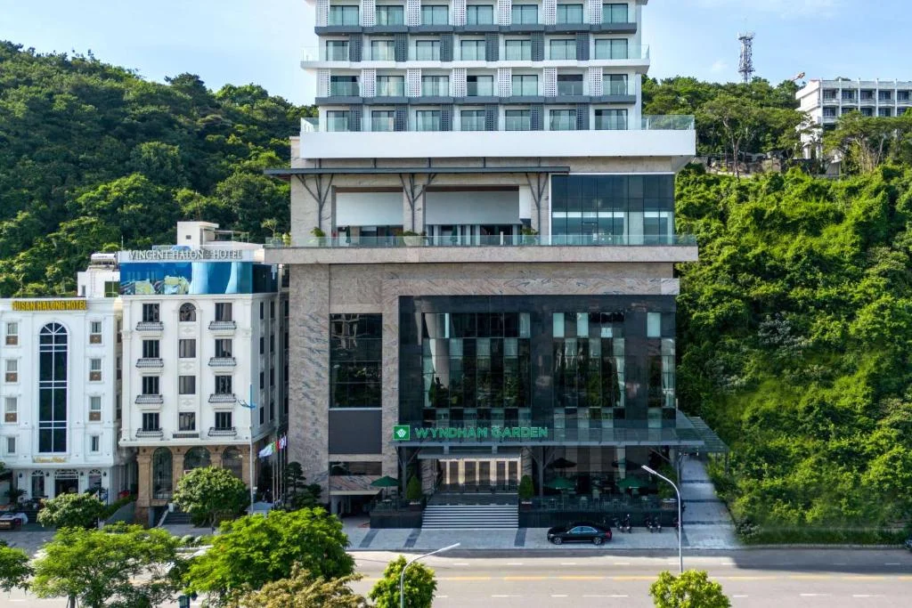 Wyndham-Grand-Ha-Long-2