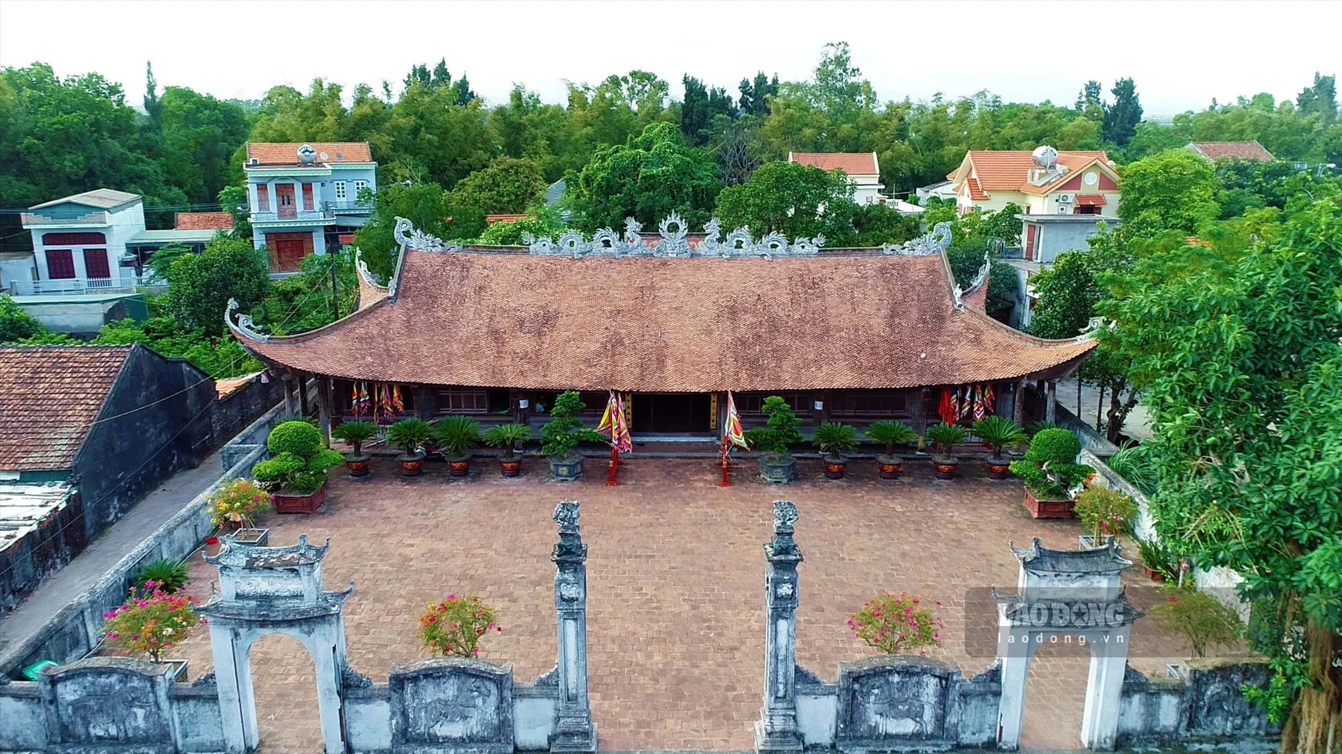 Dinh-Tra-Co-1