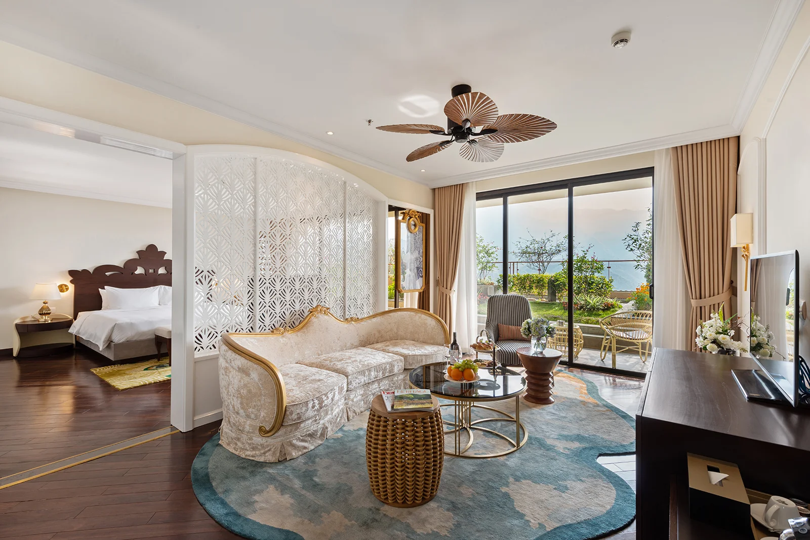 Hang-phong-Executive-Valley-Suite