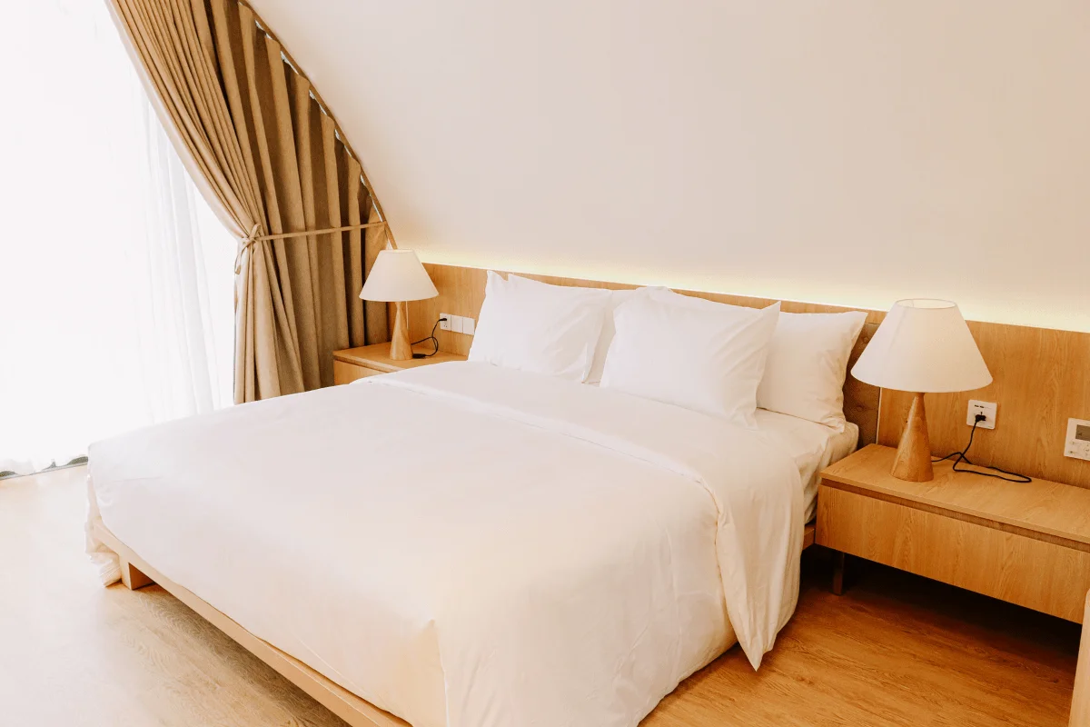 Khong-Gian-Luu-Tru-Hang-Phong-Sand-Beach-Bungalow
