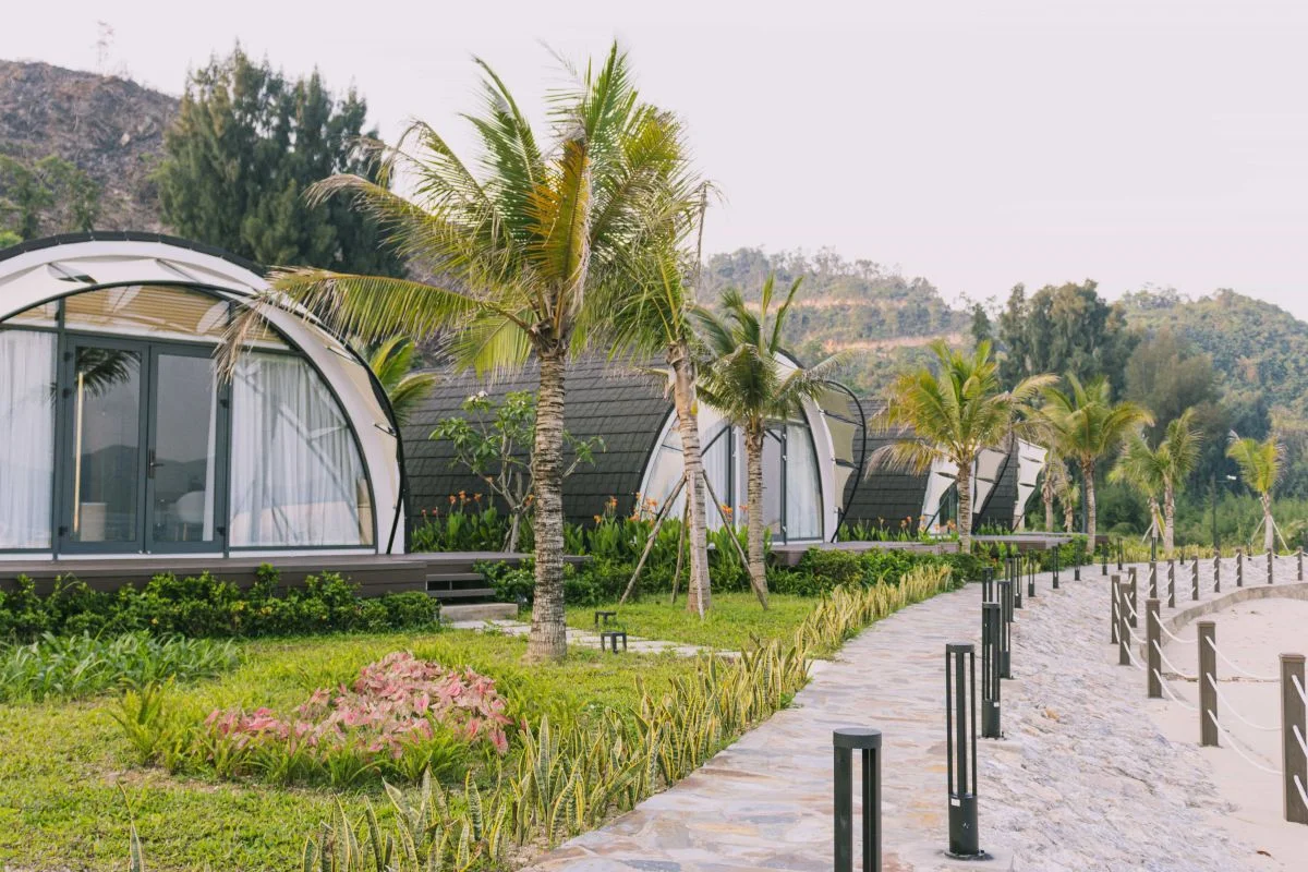 sand-beach-bungalow.jpg