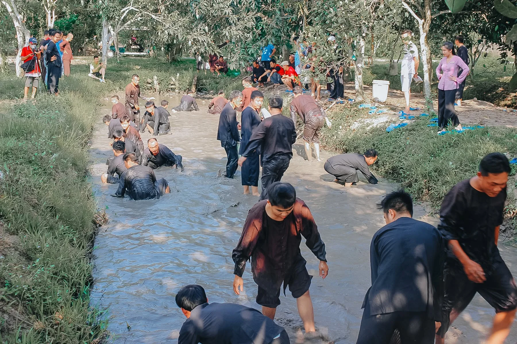 hoat-dong-team-building-con-2