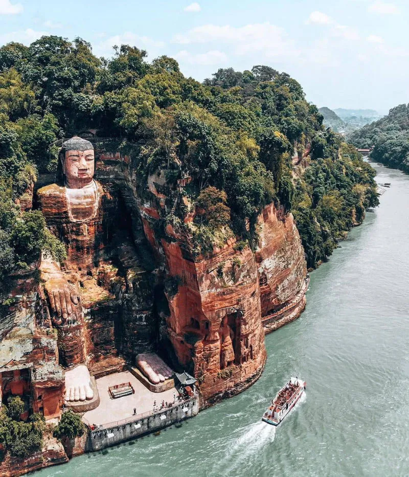 chiem-bai-tuong-phat-bang-da-cao-nhat-the-gioi-lac-son-dai-phat