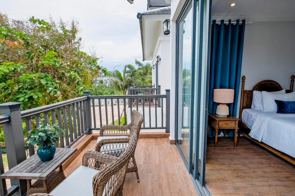 Sunset Sanato Resort & Villas Phú Quốc: Vị trí, đặc điểm, tiện ích, giá bán các hạng phòng & kinh nghiệm đặt phòng