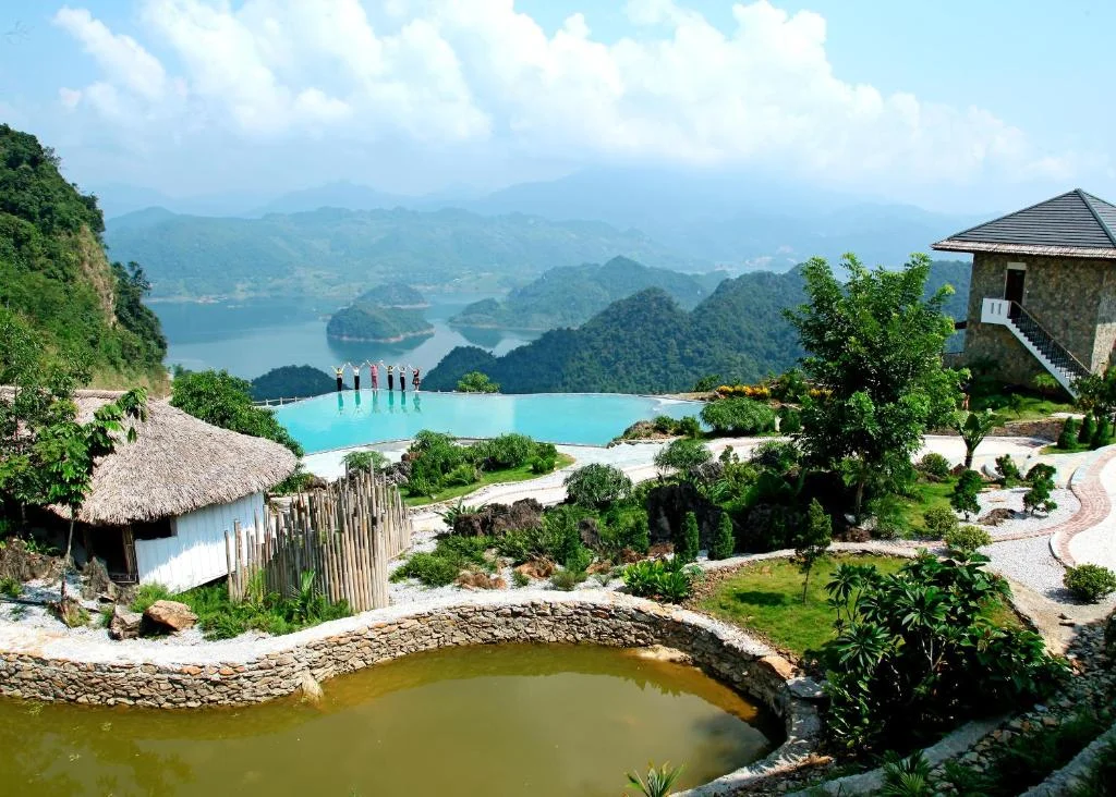Bakhan Village Resort (Mai Châu, Hòa Bình)