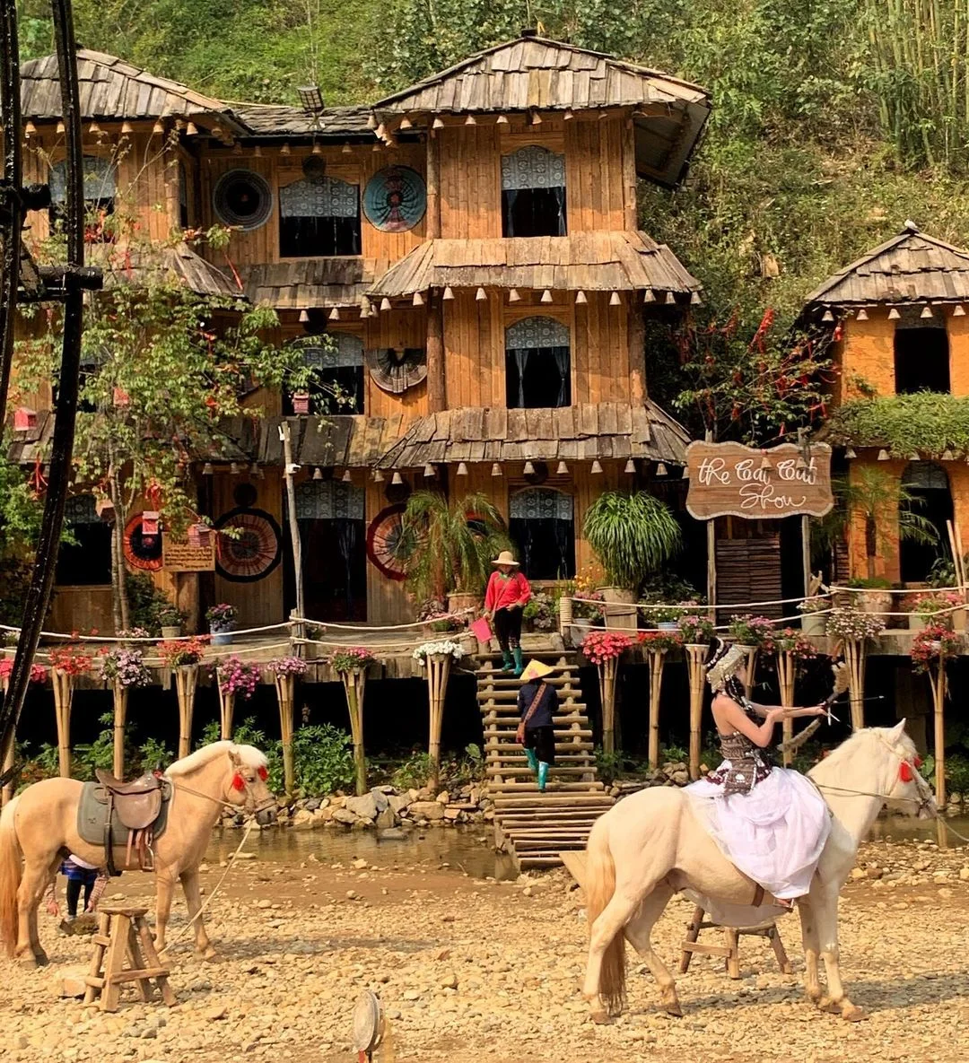 Du lịch SaPa mùa nào đẹp nhất: Các góc check-in nổi bật, giá vé và kinh nghiệm tham quan