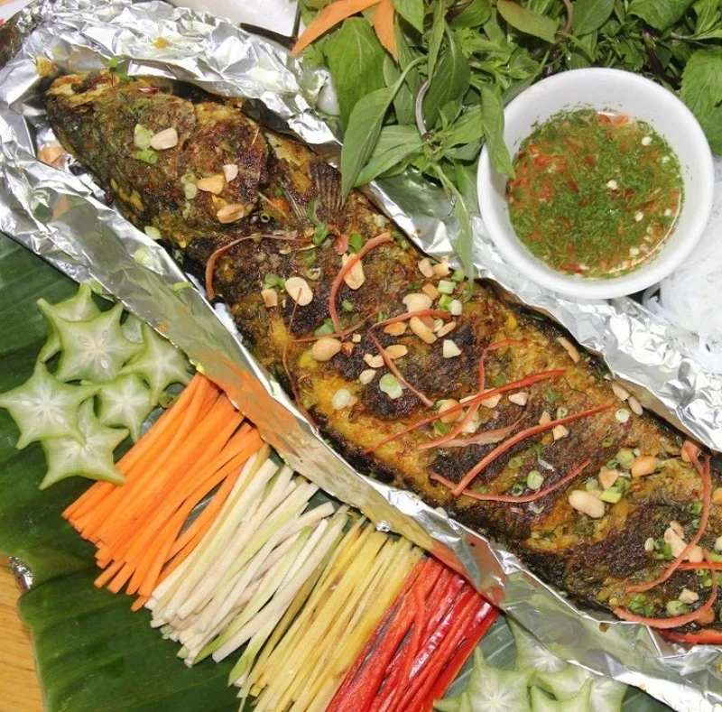 ban-lao-chai-ta-van-ca-suoi-nuong