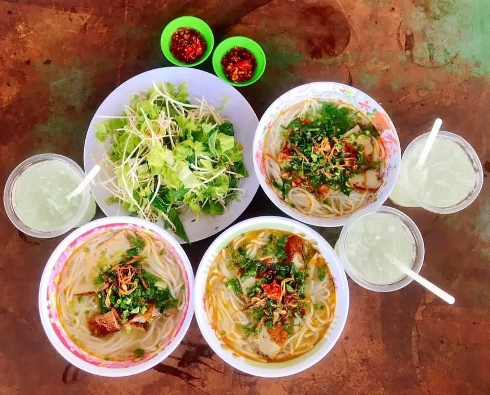 Tour Vĩnh Hy Bình Ba 2N2Đ: Đặc điểm, lịch trình, giá bán, ăn gì chơi gì và đơn vị tổ chức uy tín