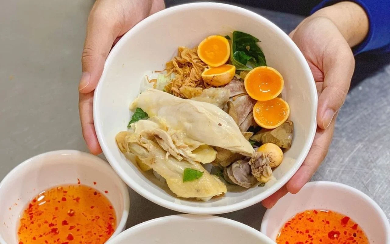 Ẩm thực Đà Lạt: Top món ngon phải thử, địa chỉ quán nổi tiếng & kinh nghiệm