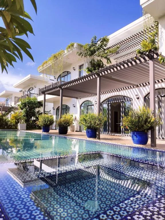 Sunset Sanato Resort & Villas Phú Quốc: Vị trí, đặc điểm, tiện ích, giá bán các hạng phòng & kinh nghiệm đặt phòng