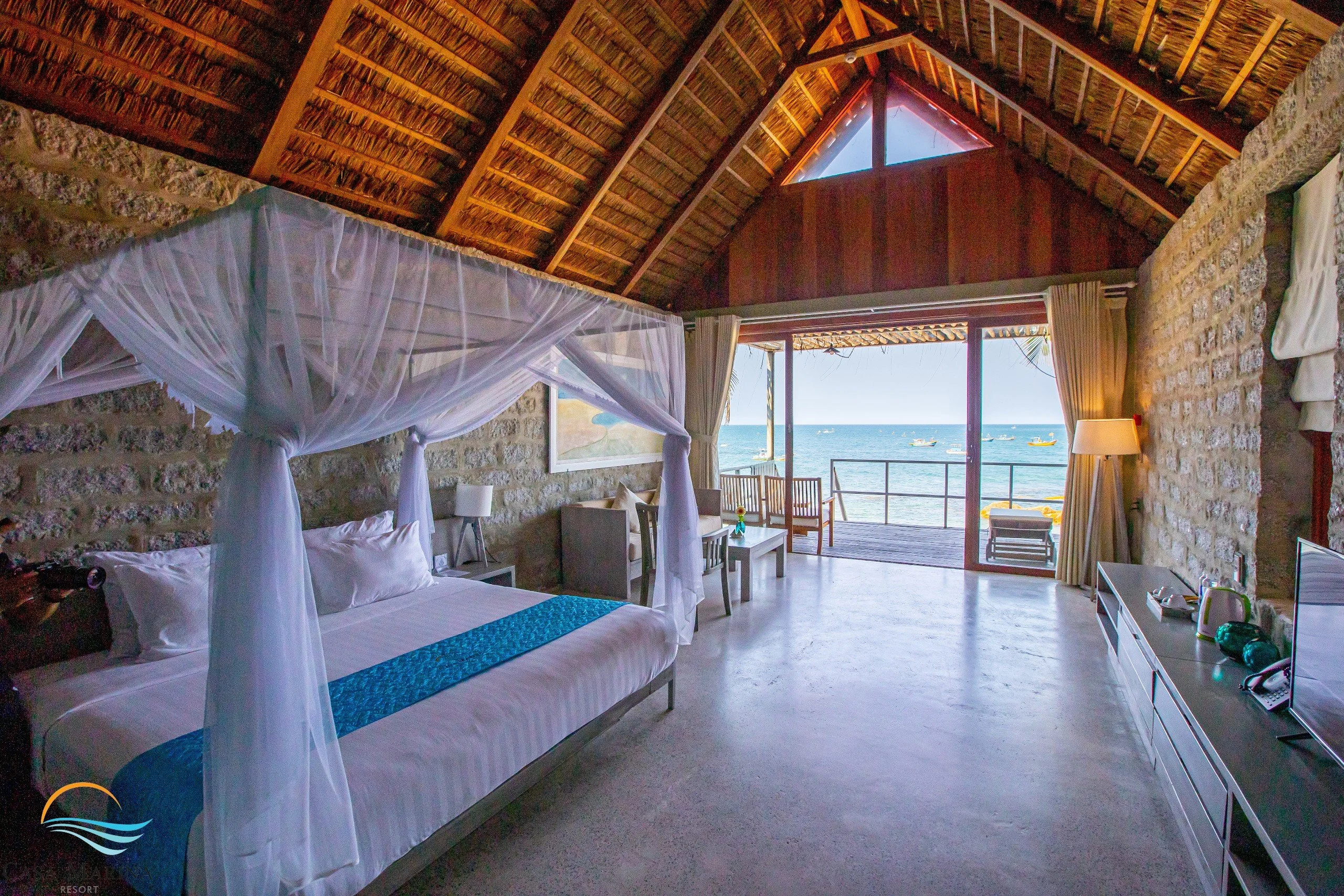 bungalow-ocean-front